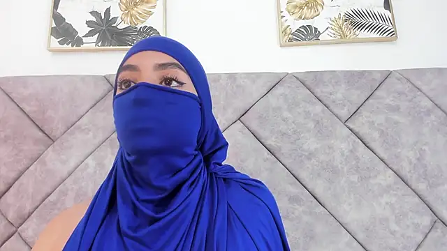 nayiraa  online show from 03/20/26, 02:05