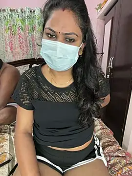 Lovlycouple1 online show from 02/18/26, 03:13