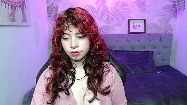 Lily tk online show from 09/17/25, 03:30