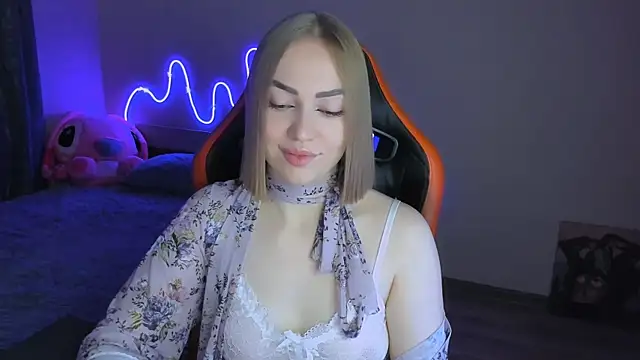 LaraKrein lk online show from 04/11/26, 04:33