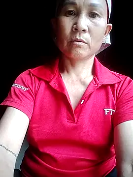 Snapshot of phlin1 chatting on 06/09/26, 10:49 phlin1 online show from 06/09/26, 10:49