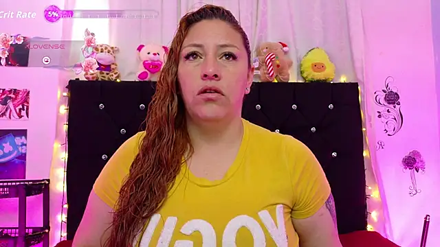 Snapshot of queen_marifer chatting on 12/01/25, 11:59 queen marifer online show from 12/01/25, 11:59