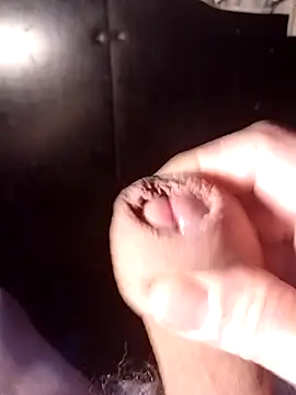 69dagosto online show from 12/21/25, 10:00