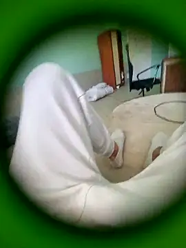 husi6969 online show from 04/29/26, 09:24