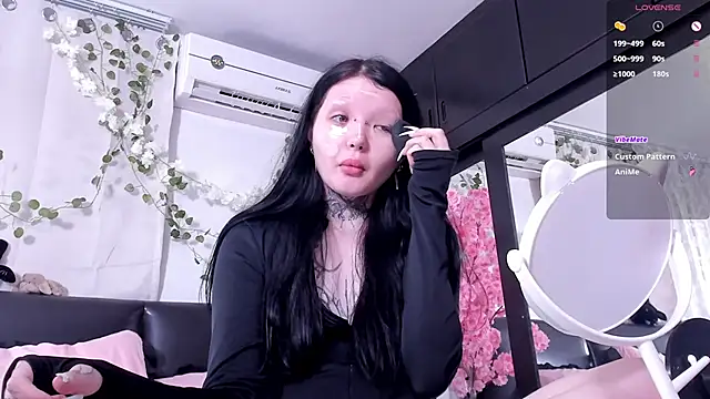 Snapshot of Lein_Bone chatting on 09/18/25, 12:29 Lein Bone online show from 09/18/25, 12:29