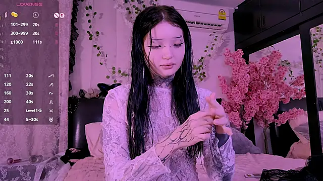 Lein Bone online show from 10/24/25, 12:08