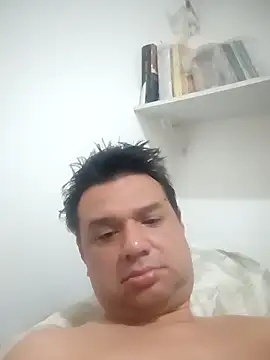 Snapshot of Crocante_Hot chatting on 11/22/25, 11:37 Crocante Hot online show from 11/22/25, 11:37