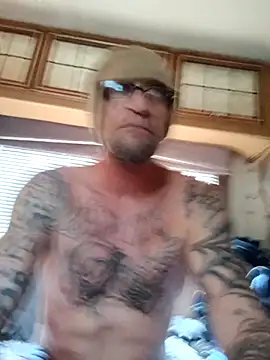 ShawnandDani7074 online show from 01/11/26, 04:34