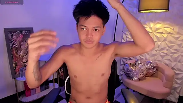 asianhugescott online show from 02/16/26, 11:06