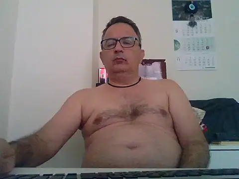 Snapshot of CELIK3577 chatting on 10/17/25, 02:48 CELIK3577 online show from 10/17/25, 02:48