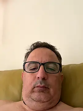 Snapshot of CELIK3577 chatting on 11/03/25, 08:04 CELIK3577 online show from 11/03/25, 08:04