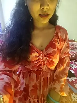 Snapshot of Snaya-baby chatting on 09/18/25, 09:11 Snaya-baby online show from 09/18/25, 09:11