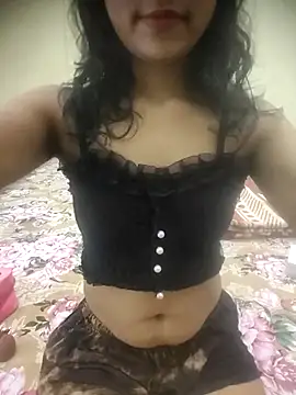 Snapshot of Snaya-baby chatting on 11/19/25, 11:10 Snaya-baby online show from 11/19/25, 11:10