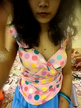 Snapshot of Snaya-baby chatting on 12/19/25, 02:13 Snaya-baby online show from 12/19/25, 02:13