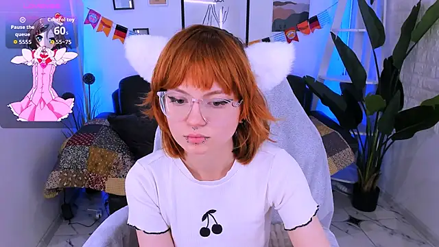 Snapshot of sweet_mika18 chatting on 09/28/25, 07:19 sweet mika18 online show from 09/28/25, 07:19