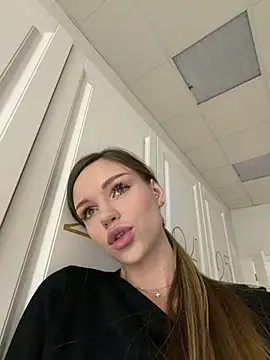 MarilynNova online show from 01/17/26, 04:17