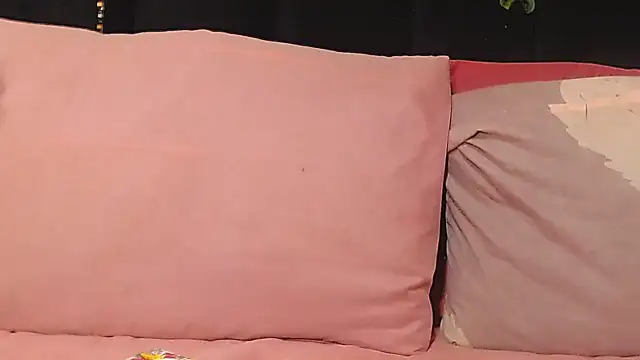 AmazingDarkDoll online show from 11/20/25, 06:29