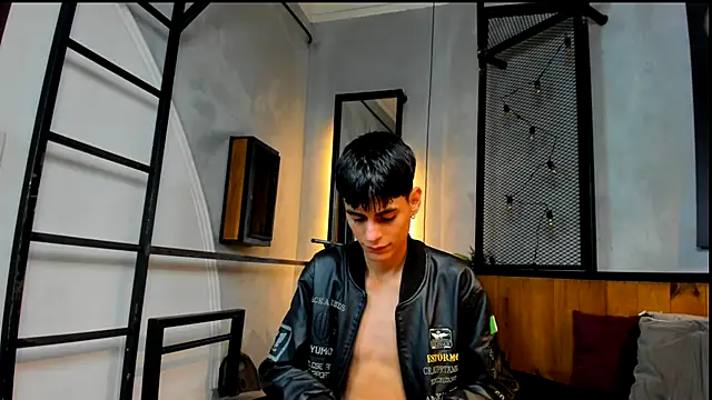 Snapshot of Dani_mc1 chatting on 11/26/25, 11:33 Dani mc1 online show from 11/26/25, 11:33