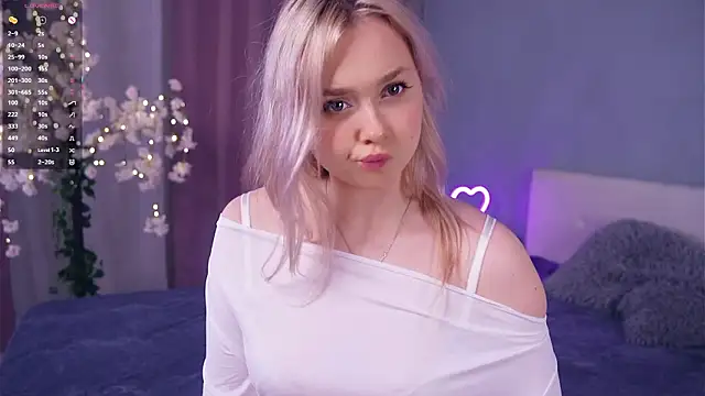 Snapshot of AccaCroyle chatting on 02/27/26, 05:35 AccaCroyle online show from 02/27/26, 05:35