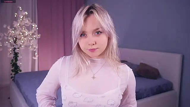 Snapshot of AccaCroyle chatting on 03/16/26, 06:56 AccaCroyle online show from 03/16/26, 06:56