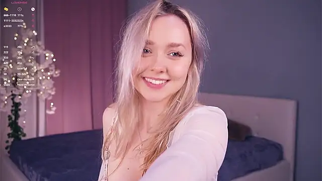 Snapshot of AccaCroyle chatting on 03/17/26, 06:33 AccaCroyle online show from 03/17/26, 06:33