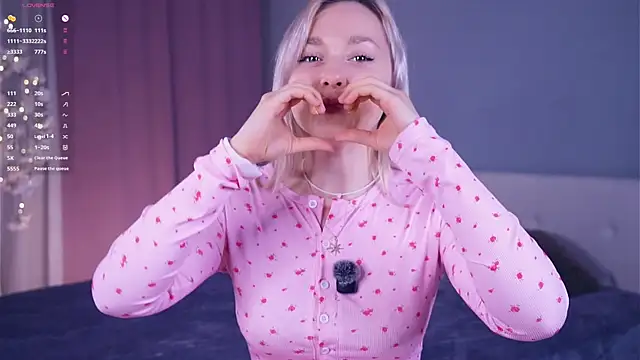 Snapshot of AccaCroyle chatting on 04/04/26, 05:21 AccaCroyle online show from 04/04/26, 05:21