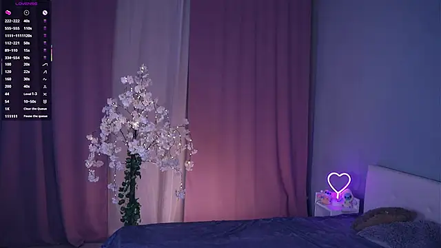 Snapshot of AccaCroyle chatting on 04/13/26, 05:29 AccaCroyle online show from 04/13/26, 05:29