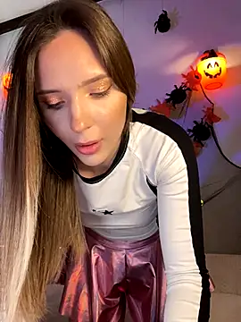 Snapshot of LINA_ALL_EYES_ON_YOU chatting on 10/25/25, 05:51 LINA ALL EYES ON YOU online show from 10/25/25, 05:51