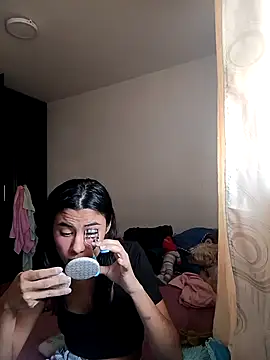 Snapshot of VioletaHolly chatting on 09/10/25, 08:53 VioletaHolly online show from 09/10/25, 08:53