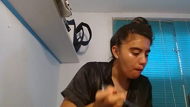 Arieeel 09 online show from 04/10/26, 06:07