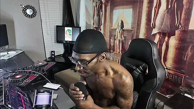 Triggerhappycj100 online show from 03/29/26, 01:16