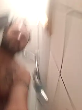 Snapshot of Bamse28 chatting on 10/03/25, 01:52 Bamse28 online show from 10/03/25, 01:52