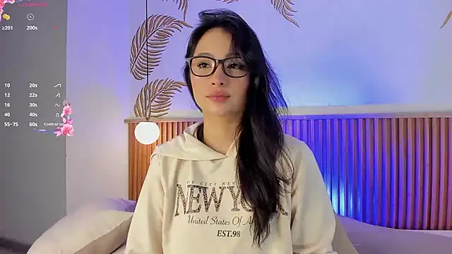 Valleriie  online show from 01/16/26, 02:43