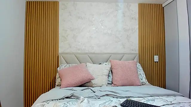 biancabigboobs22 online show from 04/11/26, 03:11