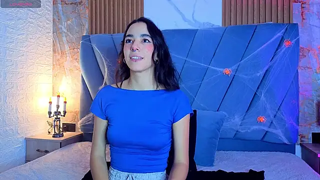 violett  golden online show from 10/12/25, 09:03