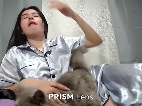 Urasian ladybug online show from 01/11/26, 04:39