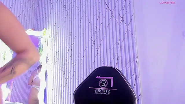 Naomy tay1 online show from 03/29/26, 03:17