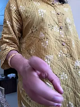 modelnishu online show from 02/19/26, 02:40