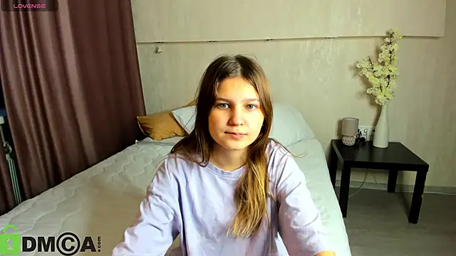 Snapshot of Elle_Ellise chatting on 09/30/25, 12:15 Elle Ellise online show from 09/30/25, 12:15