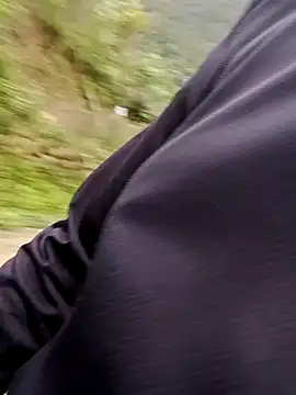 Snapshot of Mamapm20 chatting on 09/28/25, 12:05 Mamapm20 online show from 09/28/25, 12:05