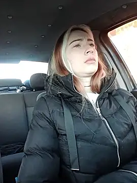 Reina Cummings online show from 11/24/25, 05:51