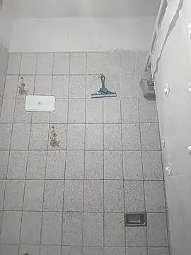 Auroraluna - online show from 12/17/25, 07:42