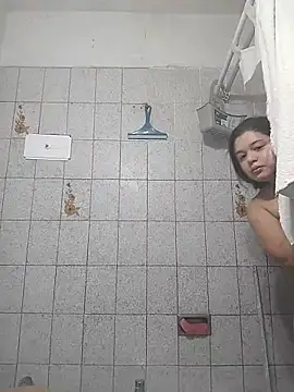 Auroraluna - online show from 02/20/26, 09:48