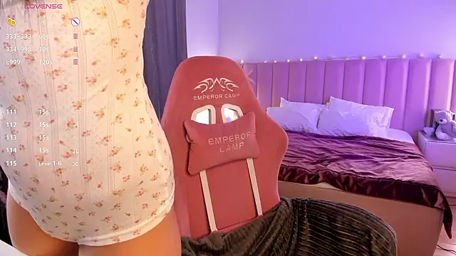 LilLisa online show from 01/19/26, 04:00