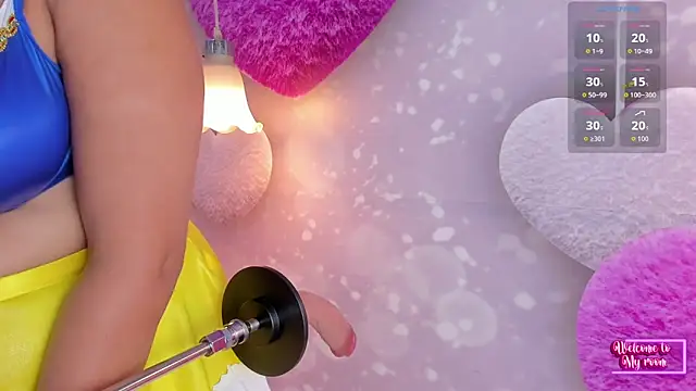 Snapshot of megann__up chatting on 09/26/25, 03:43 megann  up online show from 09/26/25, 03:43