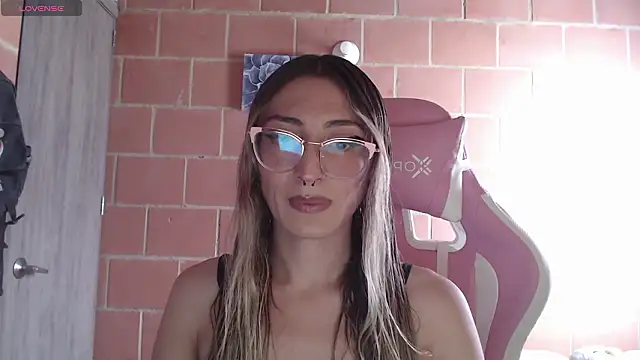 Andrea camilaaa online show from 02/10/26, 05:17