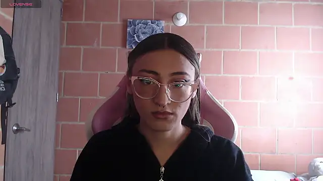 Andrea camilaaa online show from 02/16/26, 02:57