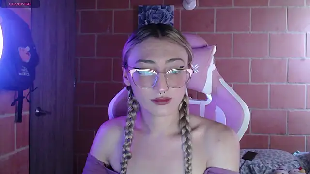 Andrea camilaaa online show from 03/26/26, 05:40