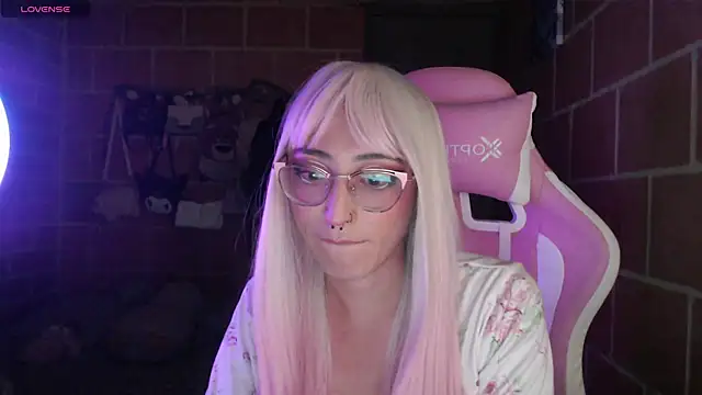 Andrea camilaaa online show from 07/17/26, 07:37