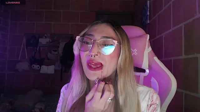Andrea camilaaa online show from 07/24/26, 05:27